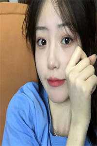 穿书女配被反派一家团宠了
