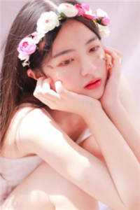 穿成炮灰后，我被反派夫人拉黑了