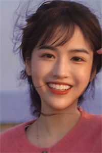 被退婚后，大龄剩女捡个亿万总裁畅销巨作