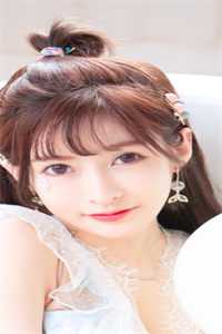 召唤百万大军,女帝给我削苹果长篇小说