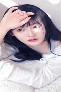 畅销书目救了偏执王爷后，他非要以身相许