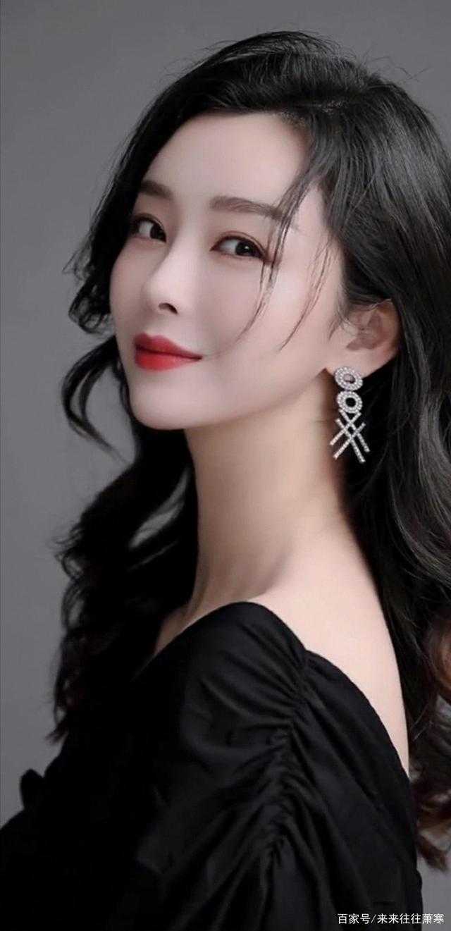 黎巧巧房间