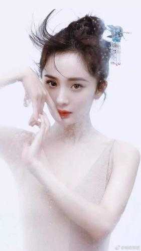一颗颗钻石瞳孔