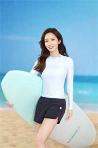 进入诡栖小镇