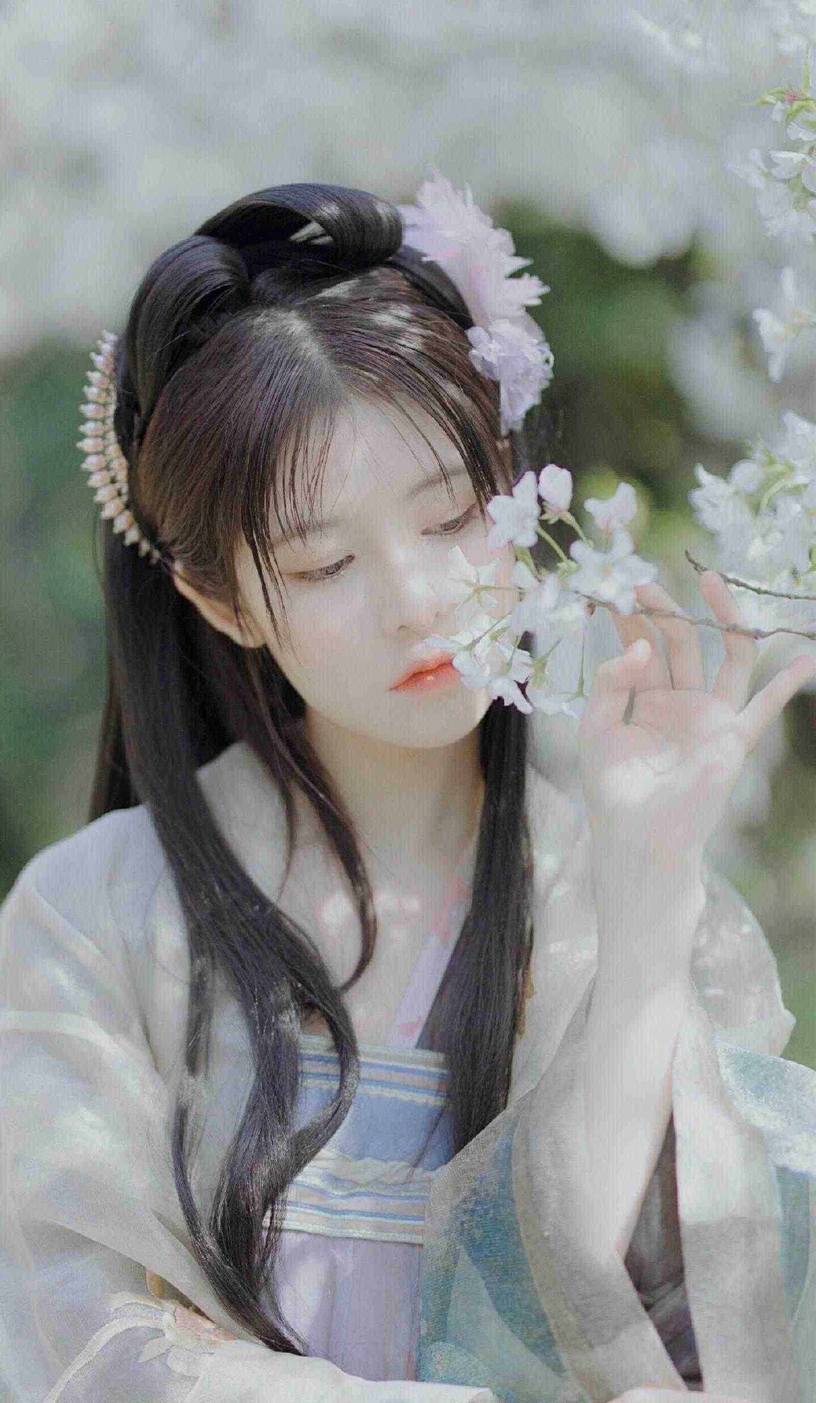 潮红眼前的一切