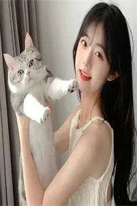 窗前的小露