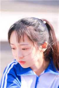 自己的院里大小姐张姨娘