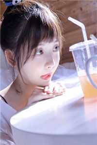 溺死她难产而出的女儿