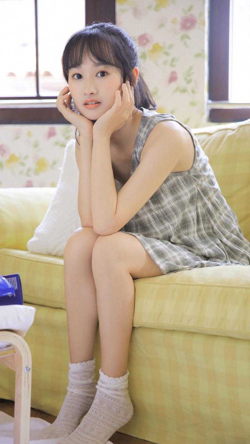 自己醒了展了笑颜