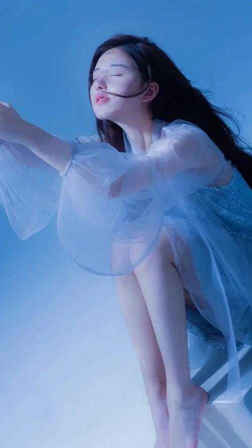 从看综艺的观众里