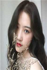 她的武力值很强