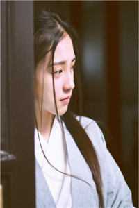 我依旧不说话