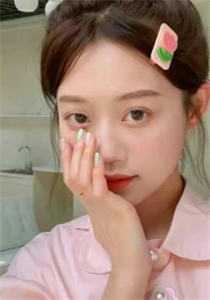 华馨一个孤女