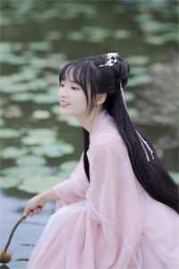 小全神贯注