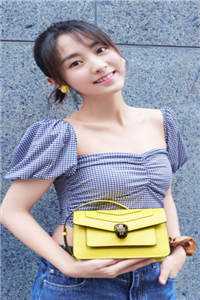 可她不知道，我才是校长的女儿精品文